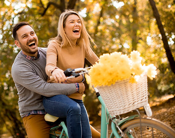Couple à vélo